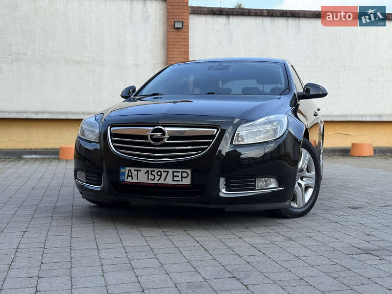 Лифтбек Opel Insignia 2010 в 
