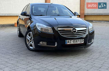 Лифтбек Opel Insignia 2010 в 