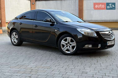 Лифтбек Opel Insignia 2010 в 