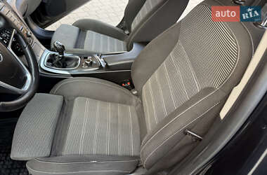 Лифтбек Opel Insignia 2010 в 