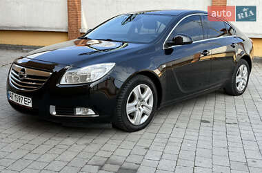 Лифтбек Opel Insignia 2010 в 