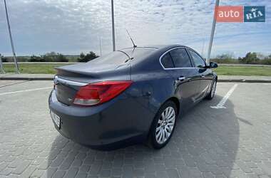 Седан Opel Insignia 2009 в 