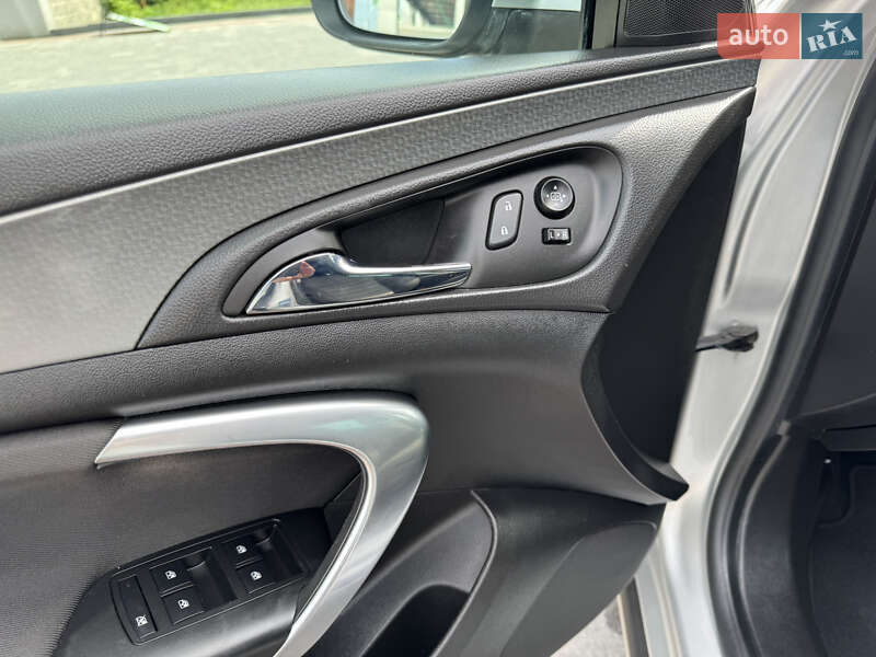 Универсал Opel Insignia 2015 в Хусте