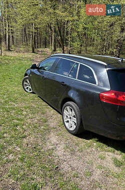 Универсал Opel Insignia 2013 в 