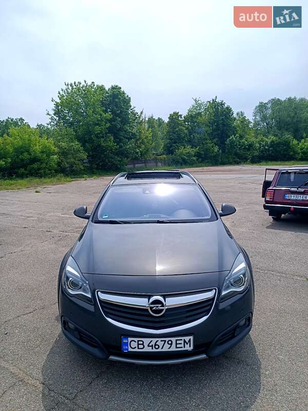 Универсал Opel Insignia 2015 в 