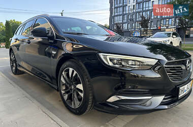 Универсал Opel Insignia 2019 в 