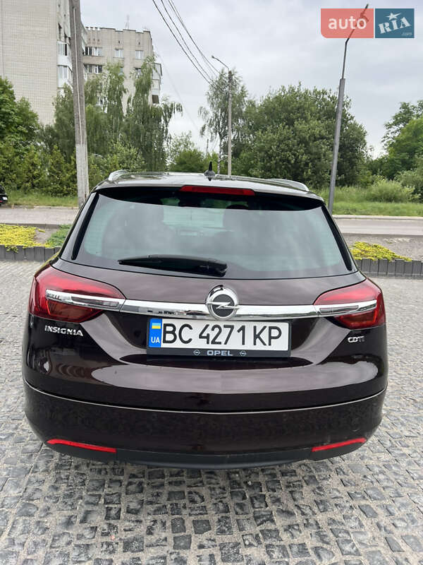 Универсал Opel Insignia 2014 в 