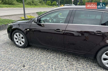 Универсал Opel Insignia 2014 в 