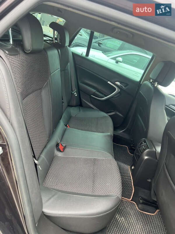 Универсал Opel Insignia 2014 в Львове