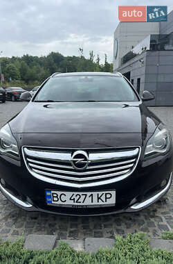 Универсал Opel Insignia 2014 в 