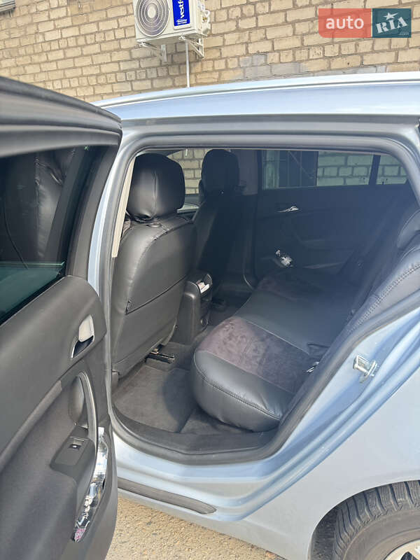 Універсал Opel Insignia 2015 в Дніпрі