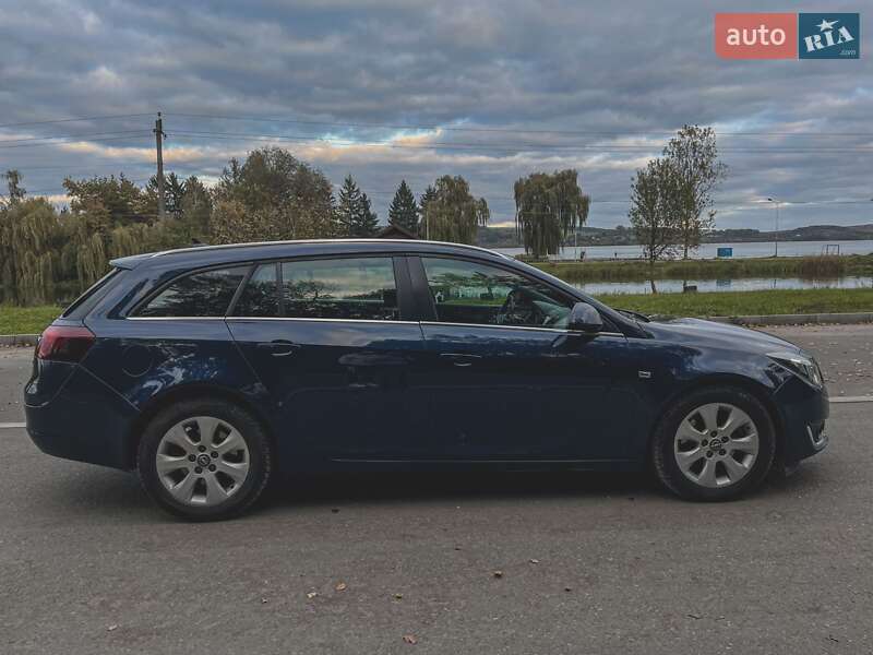 Универсал Opel Insignia 2014 в Бурштыне