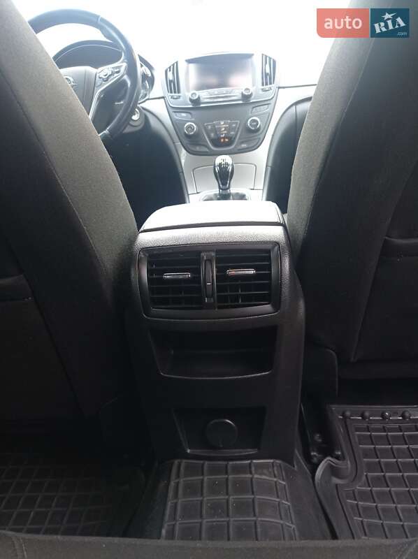 Универсал Opel Insignia 2014 в Бурштыне