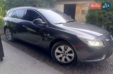Универсал Opel Insignia 2012 в Хусте