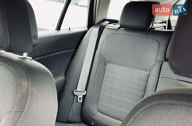 Универсал Opel Insignia 2009 в 