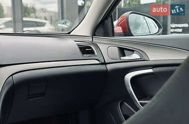 Универсал Opel Insignia 2009 в 