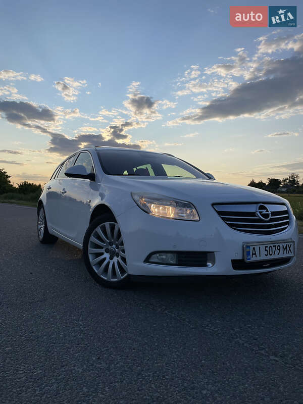 Универсал Opel Insignia 2011 в Львове