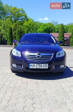 Седан Opel Insignia 2013 в Тульчині