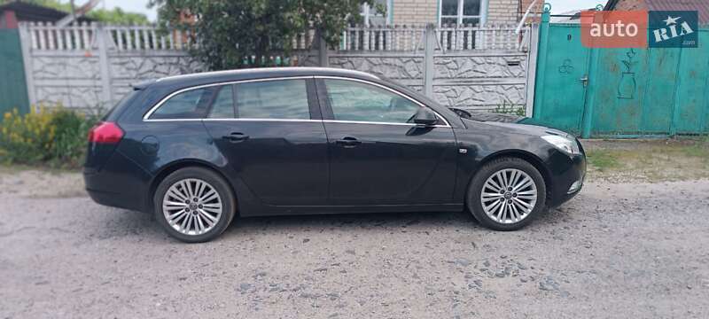 Універсал Opel Insignia 2012 в Харкові