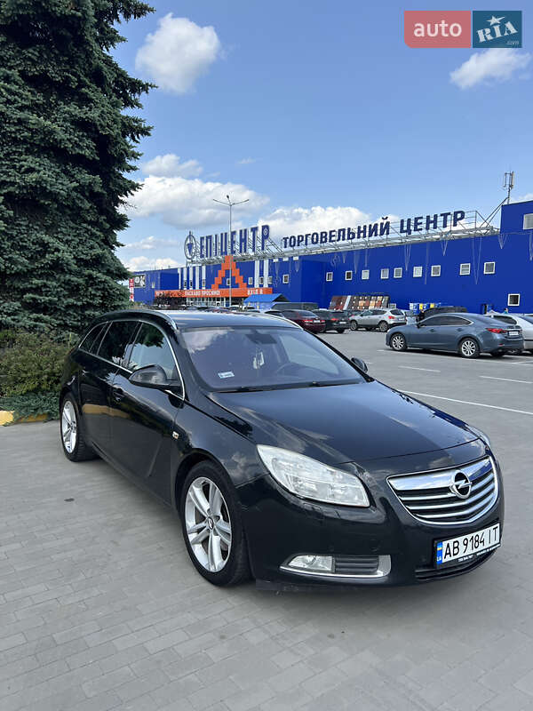 Універсал Opel Insignia 2011 в Вінниці
