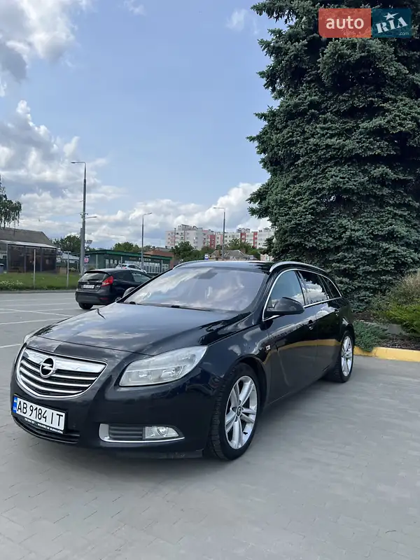 Opel Insignia 2011