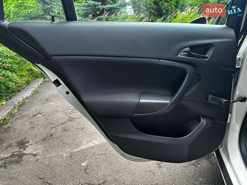 Універсал Opel Insignia 2013 в Києві