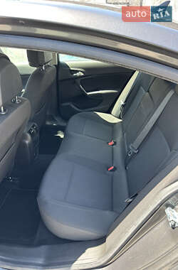 Седан Opel Insignia 2009 в 