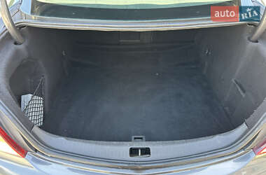 Седан Opel Insignia 2009 в 