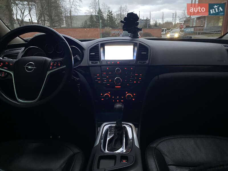 Седан Opel Insignia 2013 в Одесі