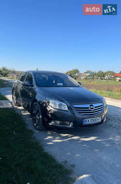 Седан Opel Insignia 2012 в Виннице