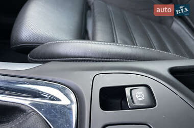 Універсал Opel Insignia 2011 в 