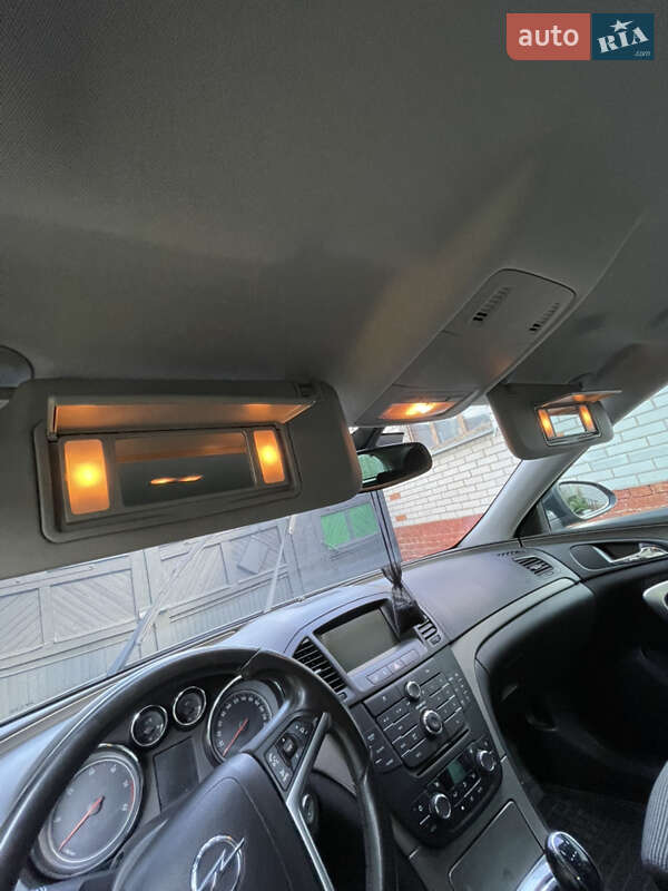 Универсал Opel Insignia 2010 в Сумах
