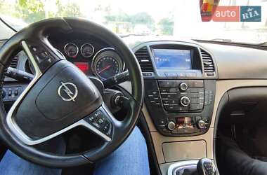 Универсал Opel Insignia 2011 в Галиче