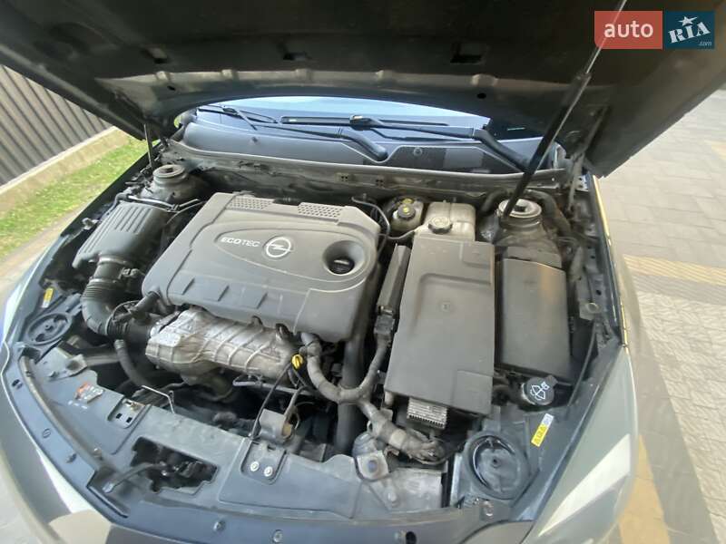 Універсал Opel Insignia 2014 в Львові