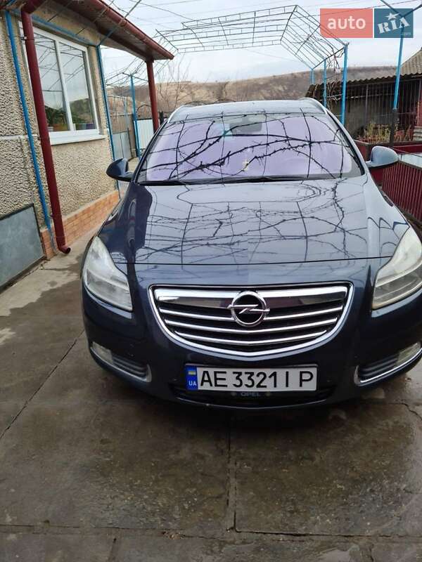 Opel Insignia 2011