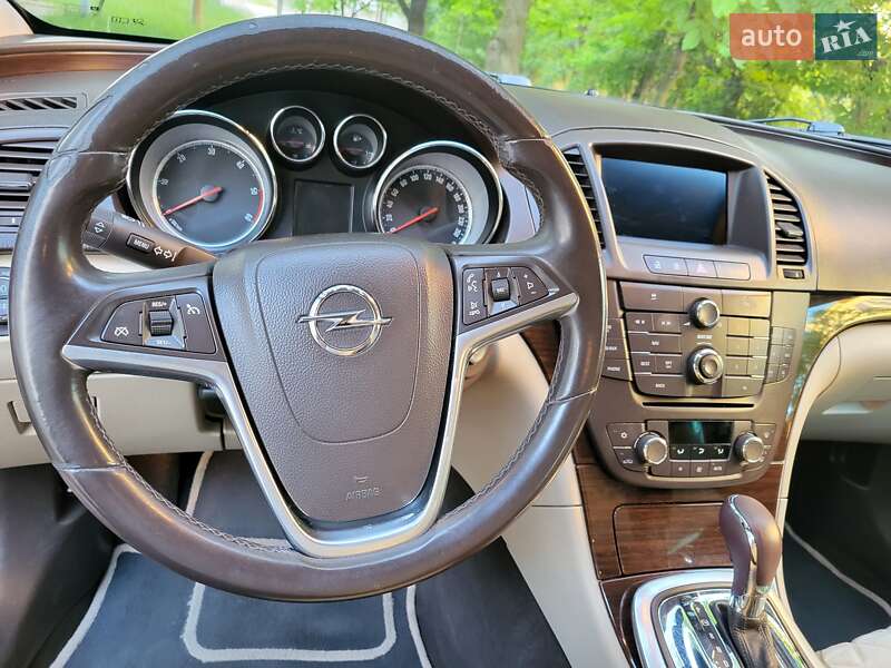 Универсал Opel Insignia 2013 в Чорткове