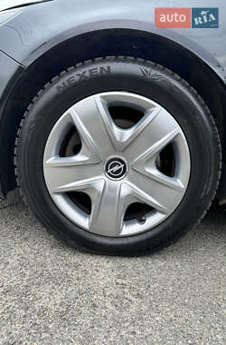Универсал Opel Insignia 2014 в 