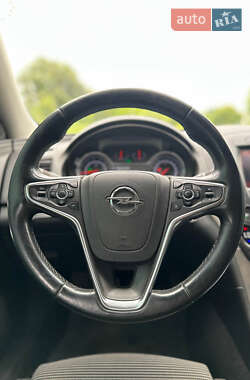 Универсал Opel Insignia 2014 в 