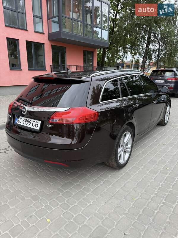 Универсал Opel Insignia 2011 в Луцке