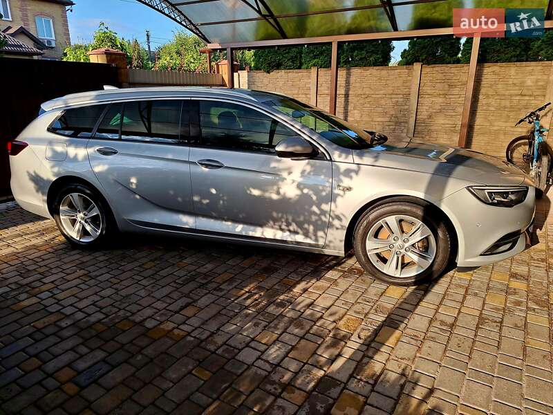 Универсал Opel Insignia 2017 в Киеве