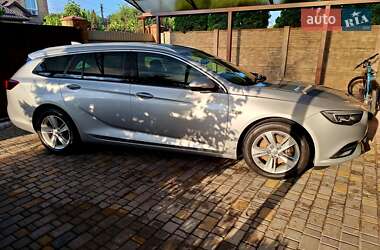 Универсал Opel Insignia 2017 в 
