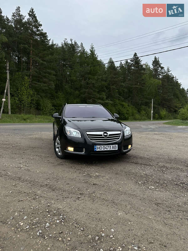 Opel Insignia 2011