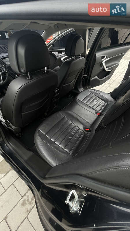 Універсал Opel Insignia 2011 в Тернополі