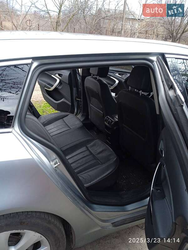 Универсал Opel Insignia 2015 в Днепре