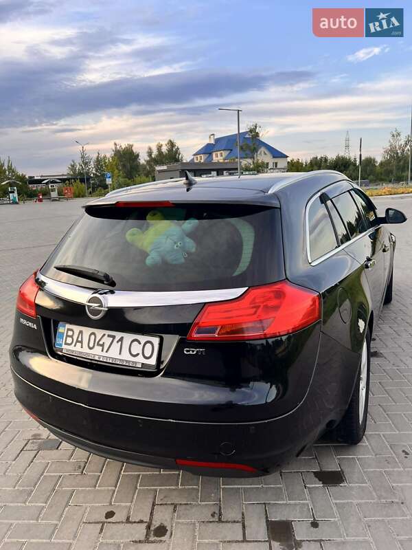 Універсал Opel Insignia 2010 в Сокалі