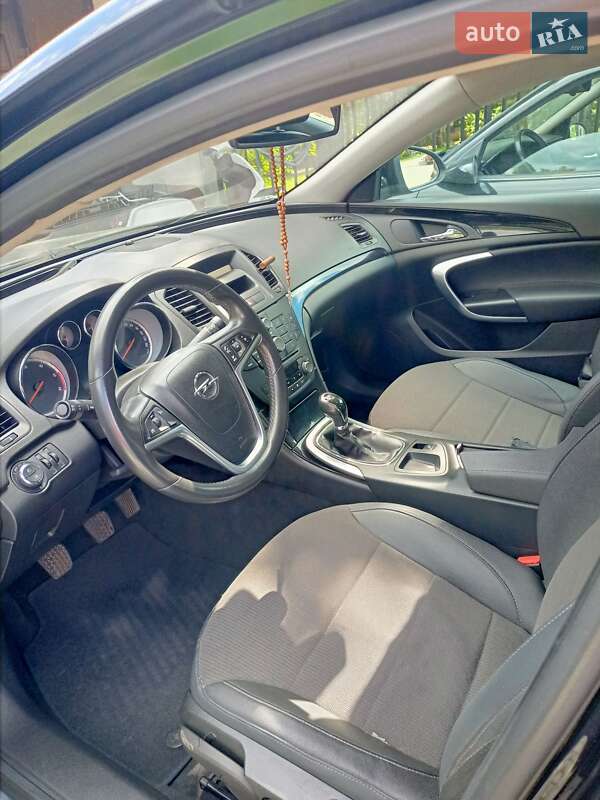 Седан Opel Insignia 2009 в Тернополе