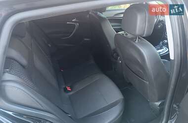 Универсал Opel Insignia 2015 в 