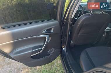 Универсал Opel Insignia 2015 в 