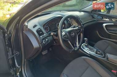 Универсал Opel Insignia 2015 в 