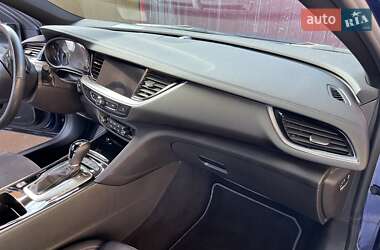 Лифтбек Opel Insignia 2020 в 